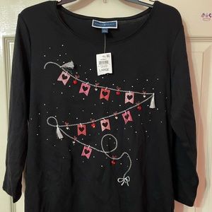 T-shirt from Kendra Scott